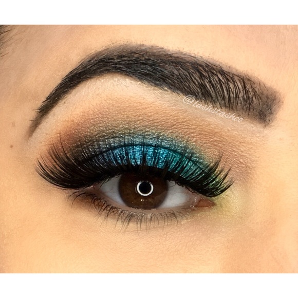 Sophia Full 3D Mink Lash - Picture 3 of 8